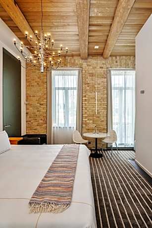 Double Room with Balcony (3 Adults)