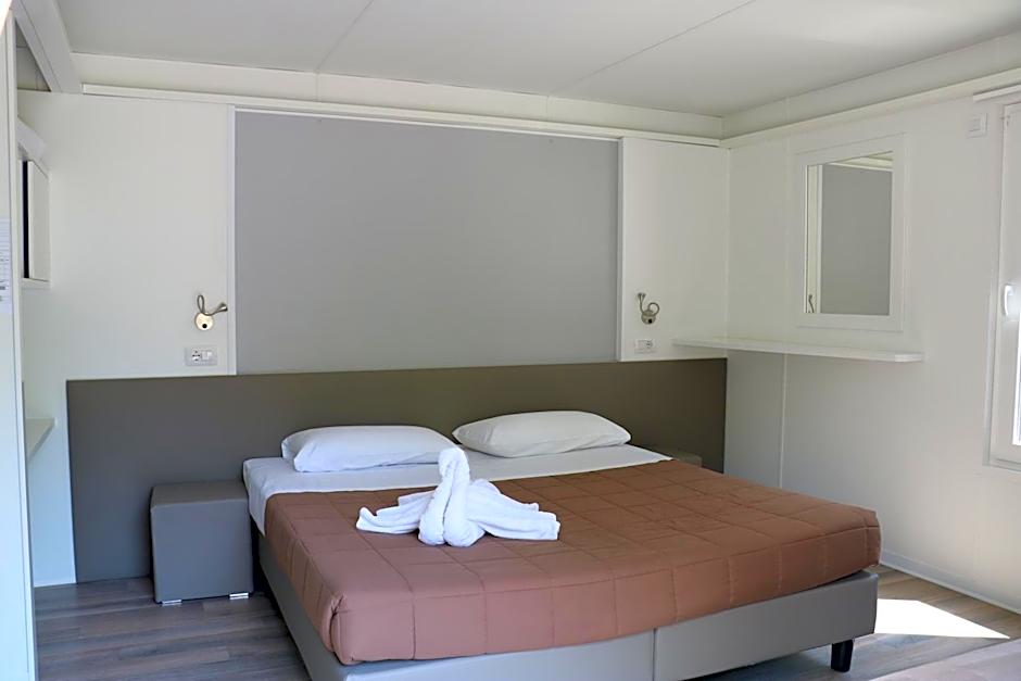 hu Venezia Camping in Town