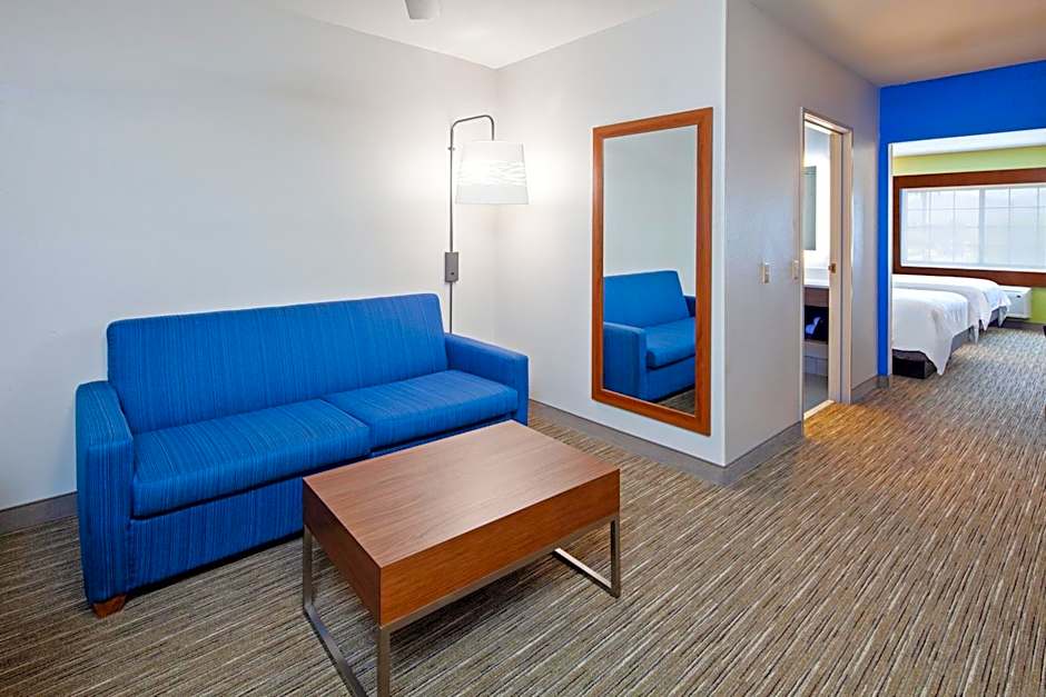 Holiday Inn Express & Suites Rancho Mirage By IHG