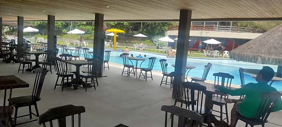 Flat no Condomínio Monte Castelo em Gravatá