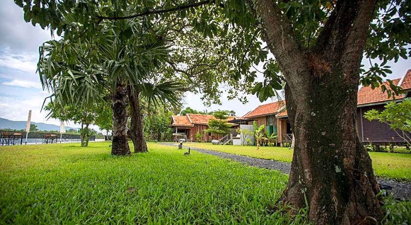 Kampot River Residence