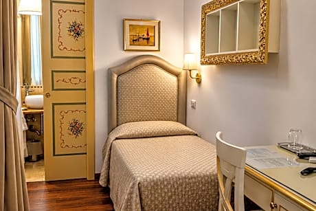 Single - Private Bathroom