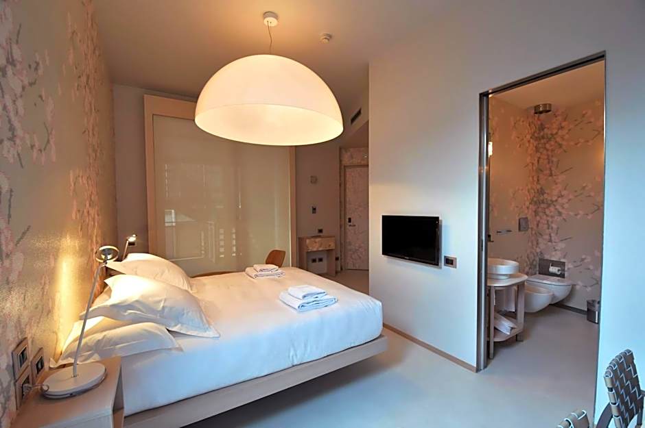 Nu Hotel
