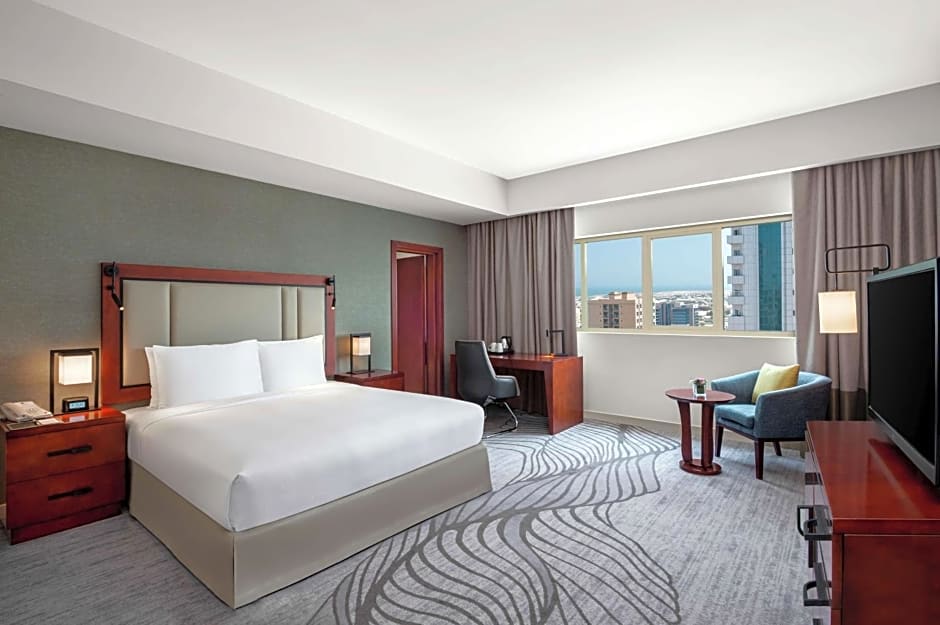 Photo 1 of 4 of Deluxe King Room – Free beach access to Hampton by Hilton Marjan Island