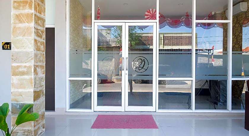 Urbanview Hotel DJ Inn Tegal