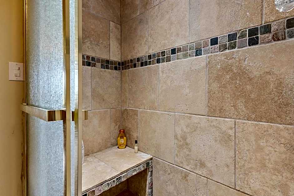 Georgian Legendary Tobermory Retreat With Hot Tub