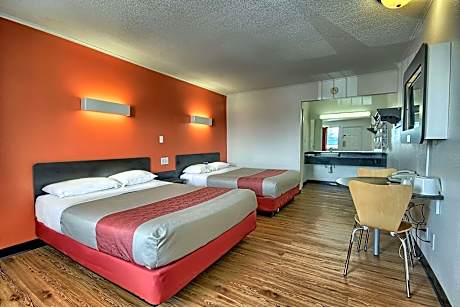 Queen Room with Two Queen Beds - Non-Smoking