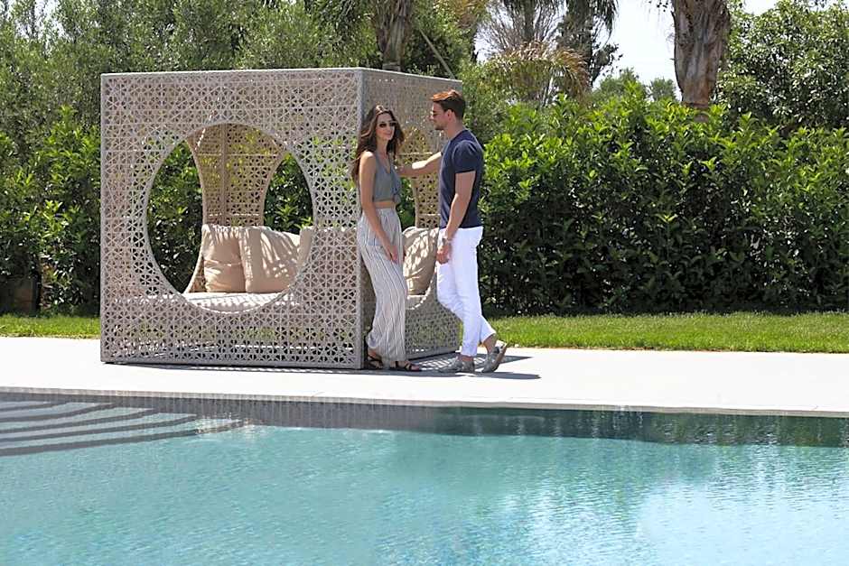 Lagouvardos Village Hotel