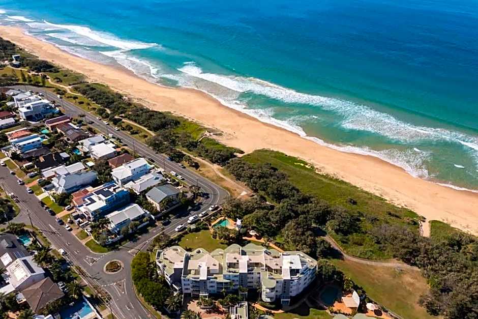 Surfside at Buddina with Direct Beach Access