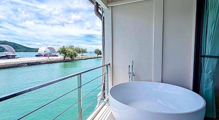 Baan Tah On The Sea