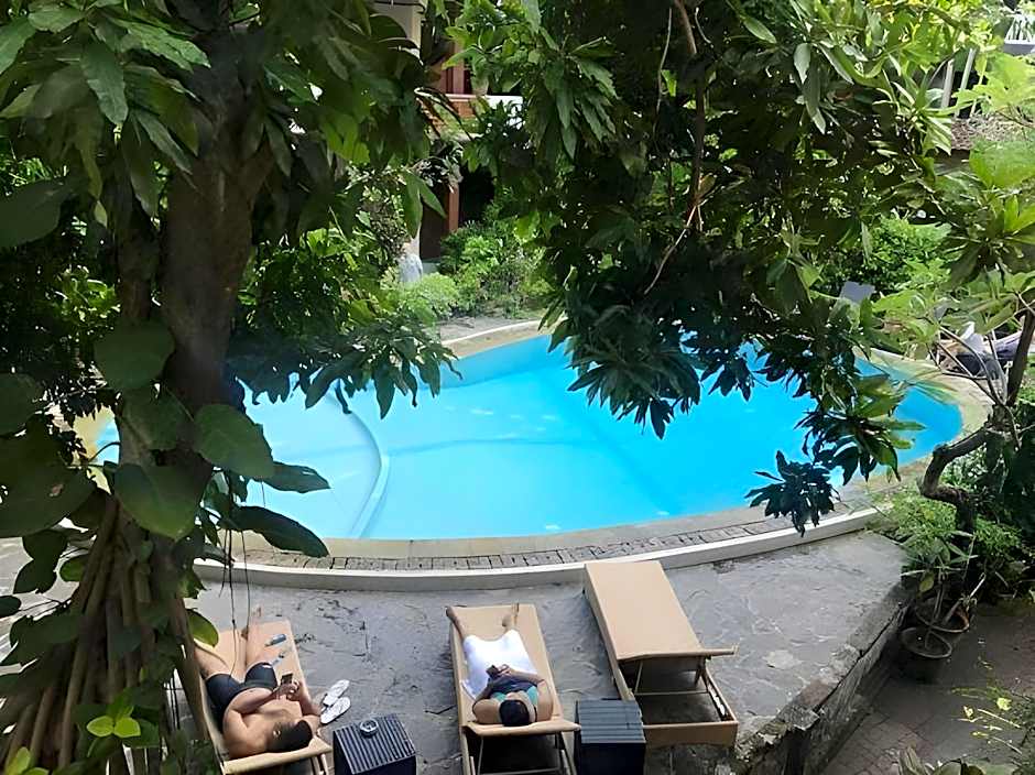 Simpang Inn