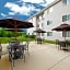 Hawthorn Extended Stay by Wyndham Milwaukee Airport