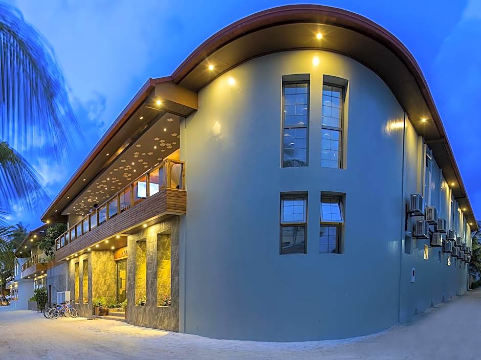 Kaani Village and Spa at Maafushi