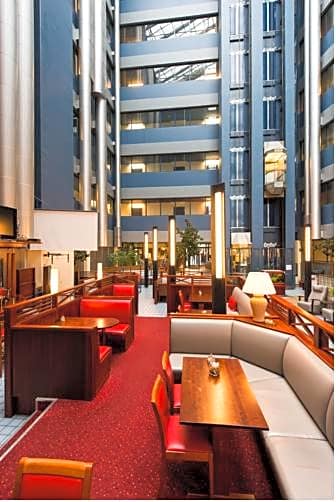 Skyline Airport Hotel