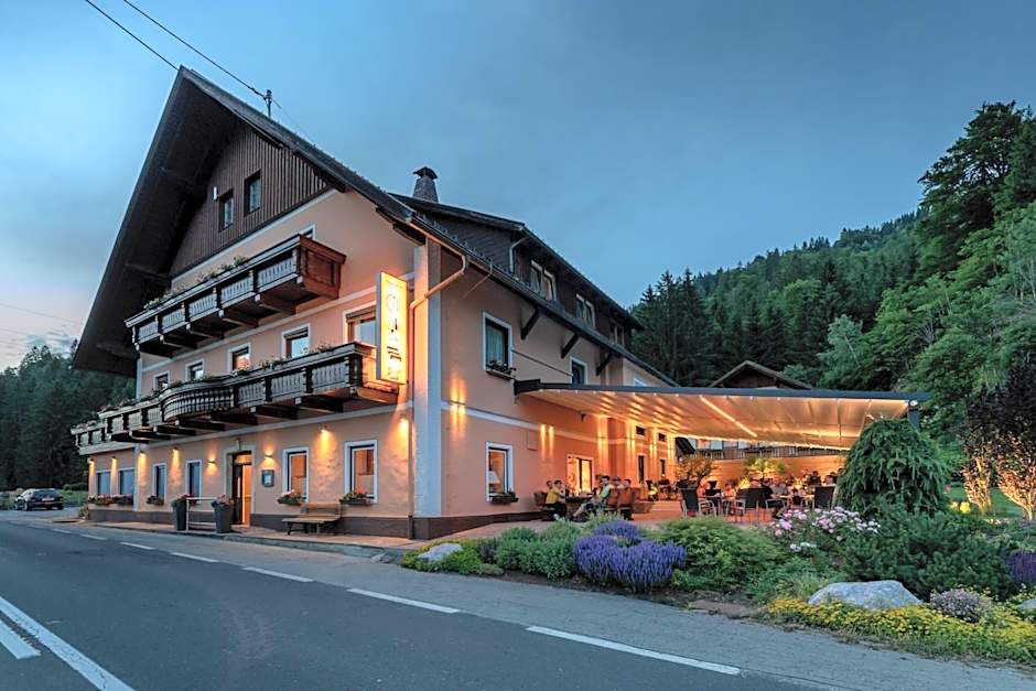 Hotel-Gasthof Strasswirt
