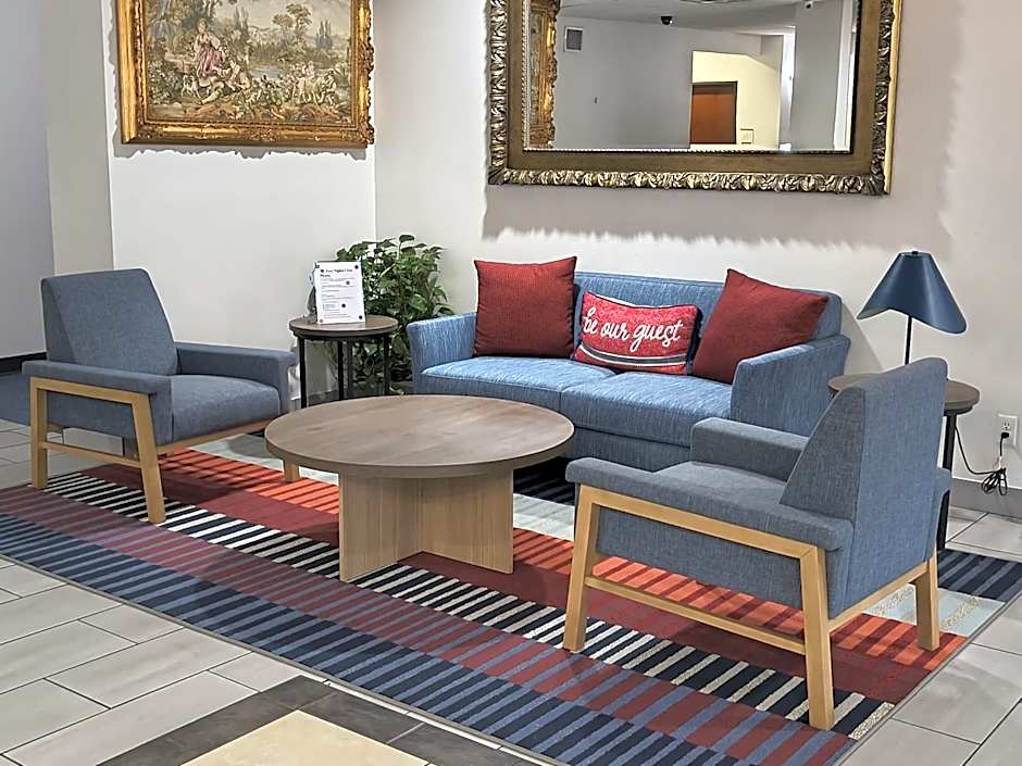 Grander Inn & Suites by IHG