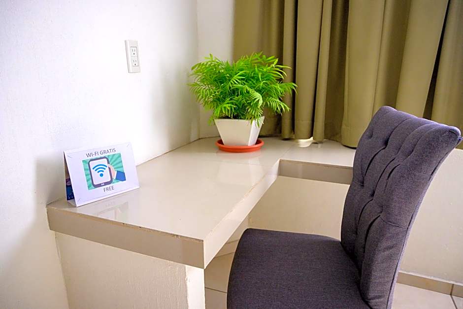 Hotel Acuario En Ocotlán