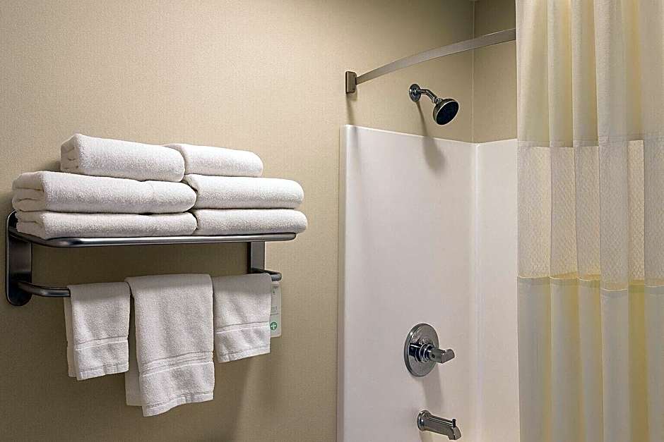 Boarders Inn & Suites by Cobblestone Hotels - Ashland City