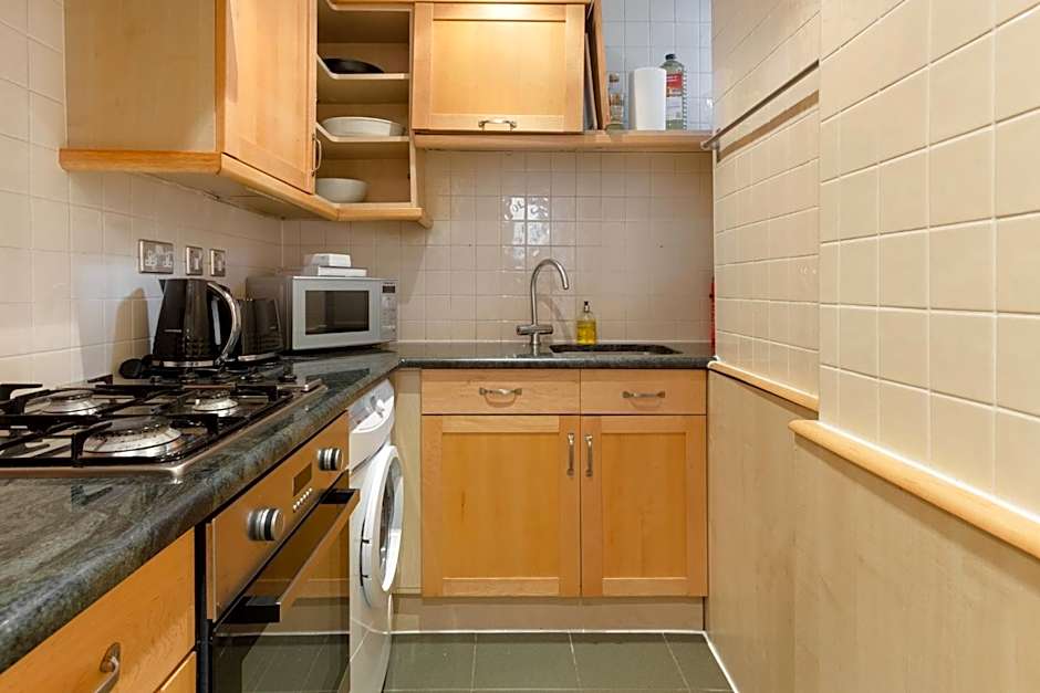Spacious 1 bed Sloane Square