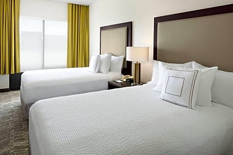 Suite, 2 Double Beds (Hearing Accessible)
