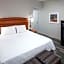 Hampton Inn By Hilton & Suites Tulare