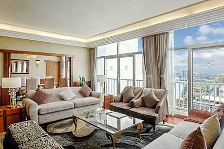 presidential suite, club lounge access, presidential suite, 1 king, high floor, balcony