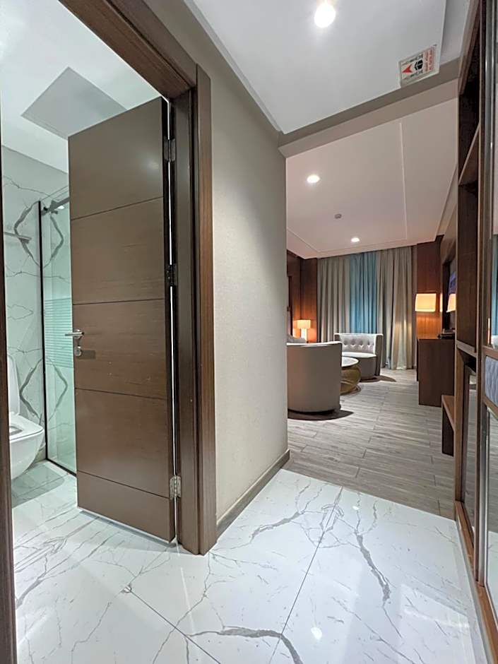 Violet Al Shisha Hotel