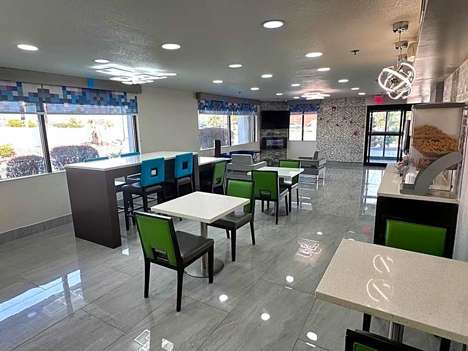 Super 8 by Wyndham Prattville Montgomery