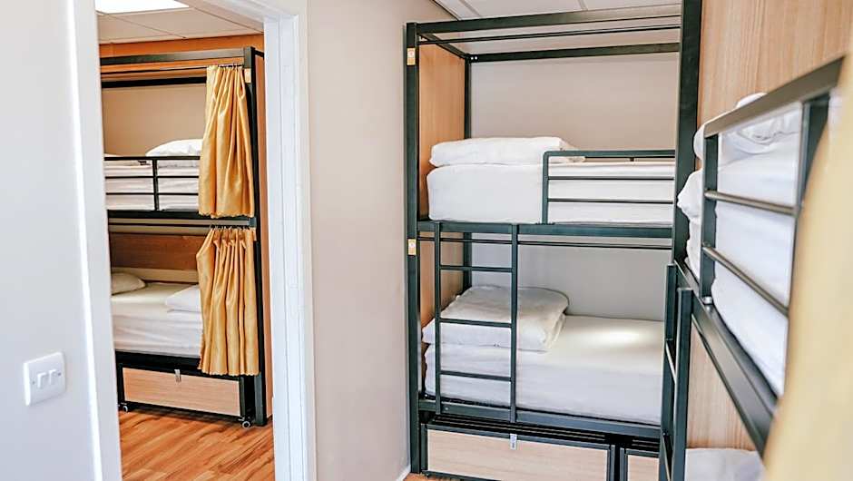 Garden Lane Backpackers