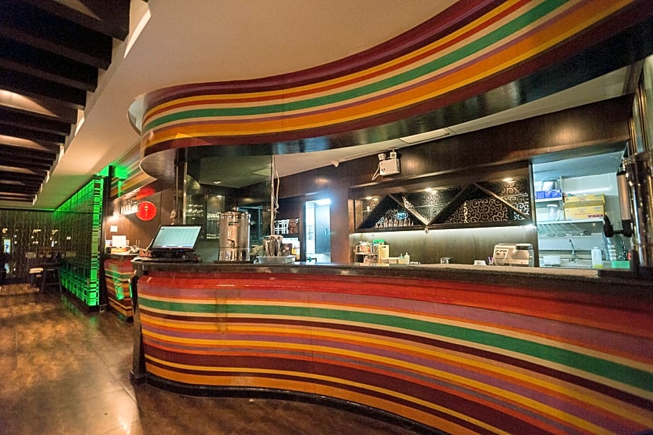 Kiss Gardenhome Chic Hotel