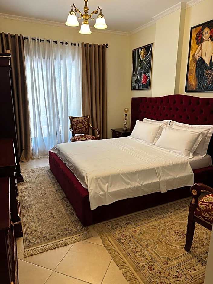 Dinasty Hotel