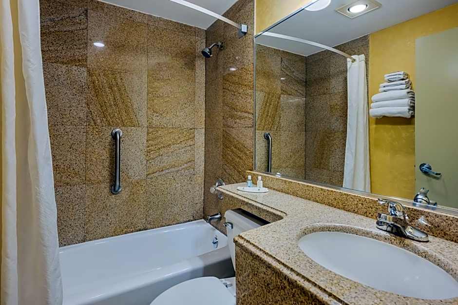 Quality Inn JFK Airport Rockaway Blvd