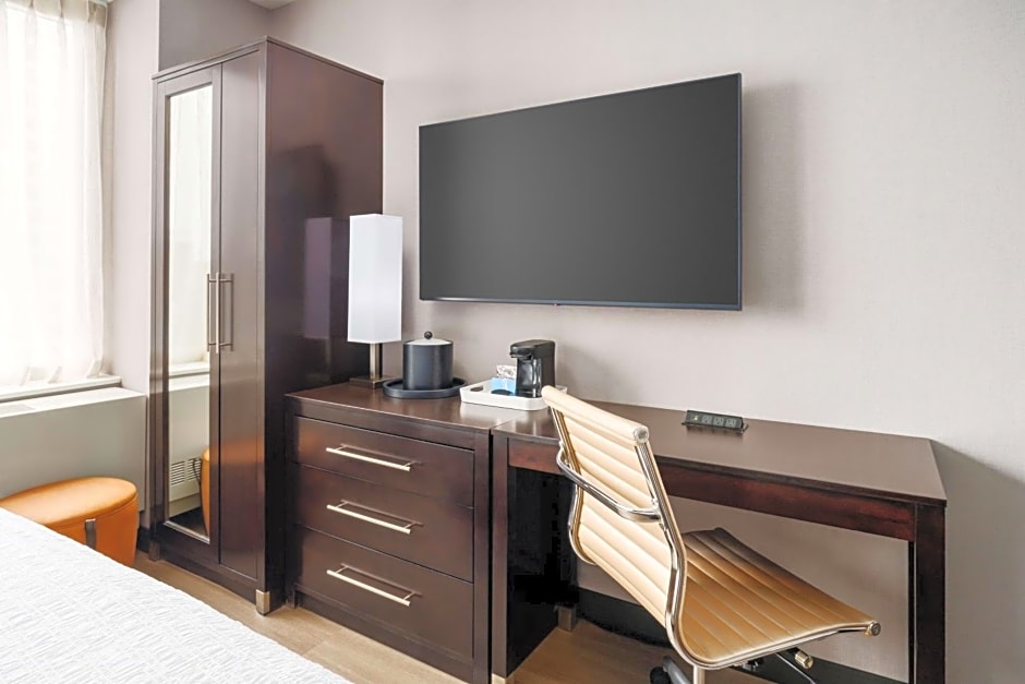 Hampton Inn By Hilton Manhattan/Times Square Central