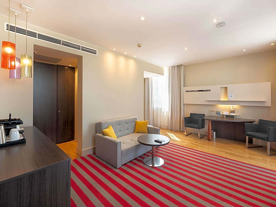 Mercure Warszawa Grand