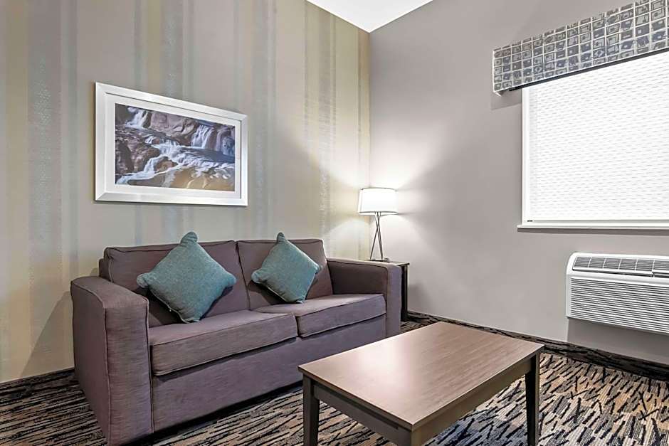 Best Western Sawtooth Inn And Suites