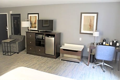Queen Room with Two Queen Beds - Mobility Access/Non-Smoking