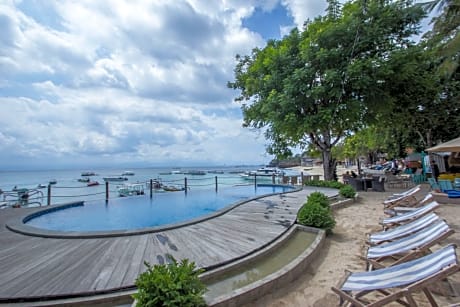 Le Nusa Beach Club