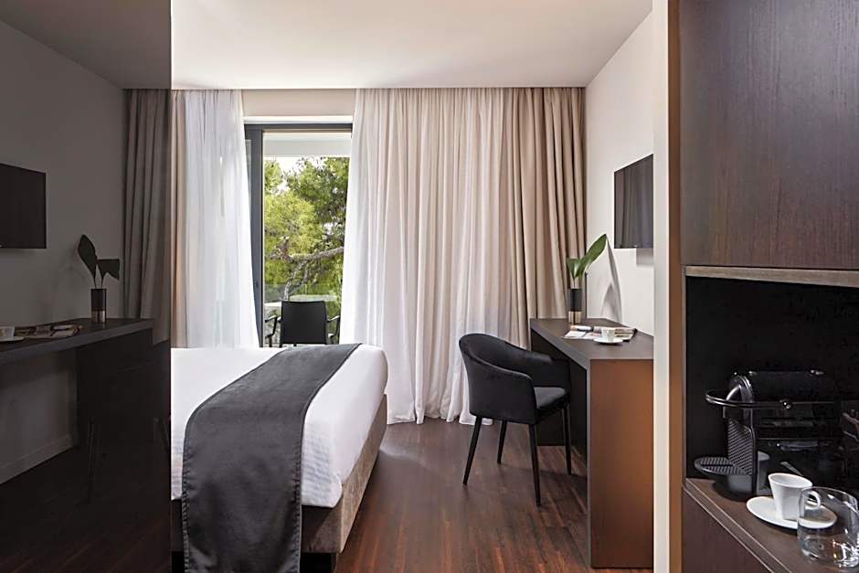 Azur Hotel