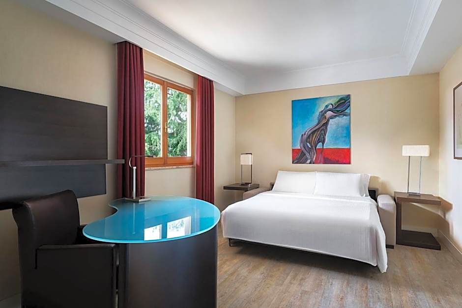 Courtyard by Marriott Rome Central Park
