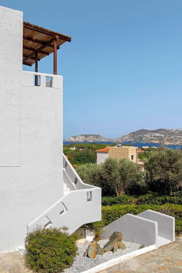 Thalia Bloom Villa Apartments