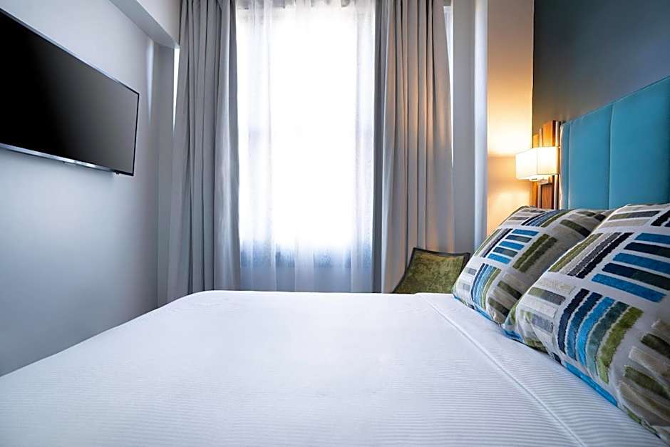 The Esquire Hotel Downtown Gastonia, an Ascend Collection Hotel