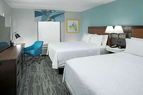 2 Queen Beds Nonsmoking