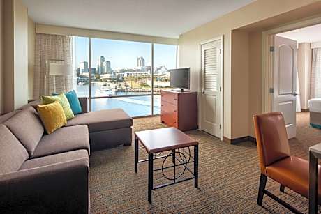 One-Bedroom King Suite with Harbor View