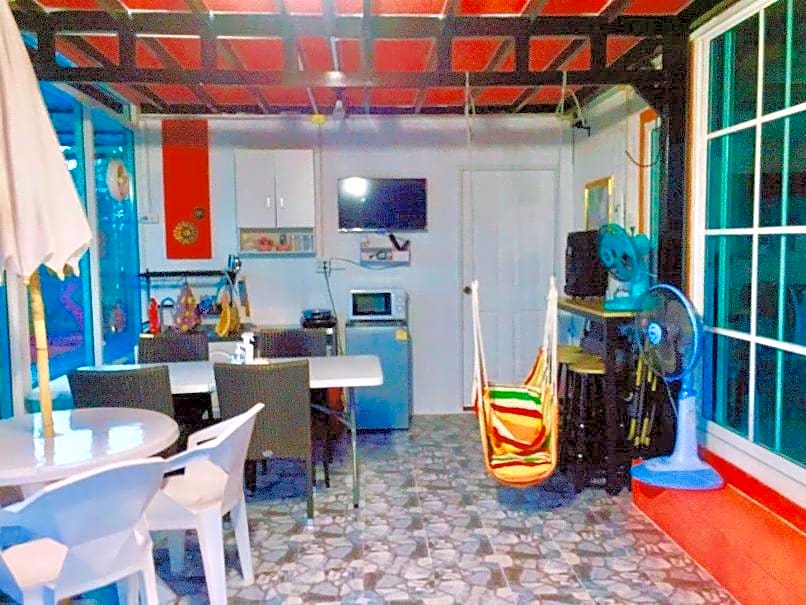 Poonisavilla ????????????