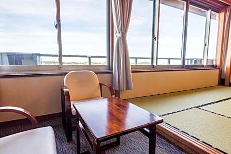 Standard Japanese-Style-Room 36 square yards - Shared Bathroom - Non-Smoking