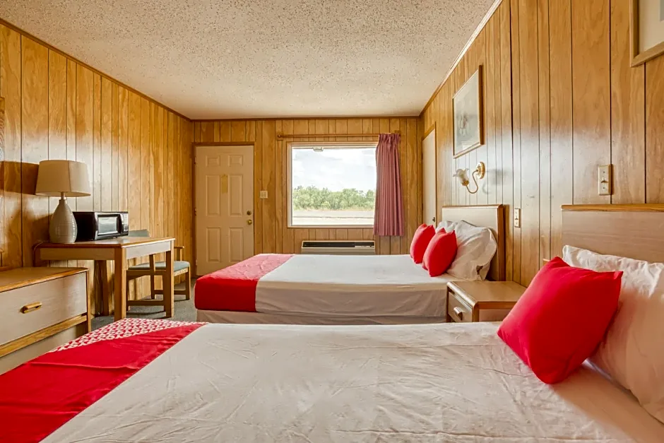 OYO Hotel Breckenridge TX Hubbard Creek Lake