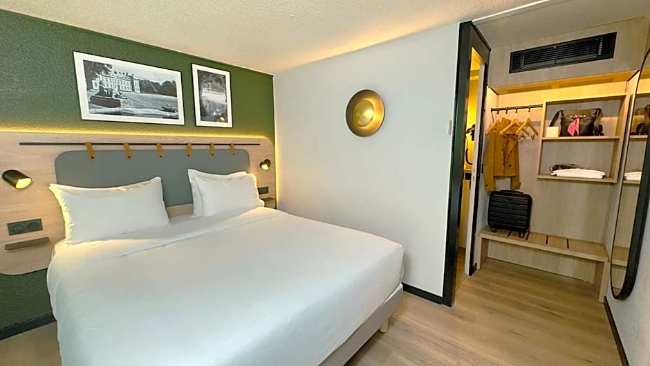 Campanile Epinay Sur Orge Hotel
