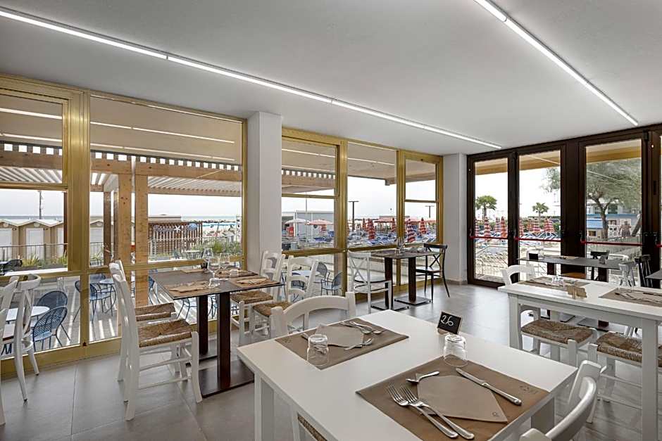 Hotel Cola Frontemare