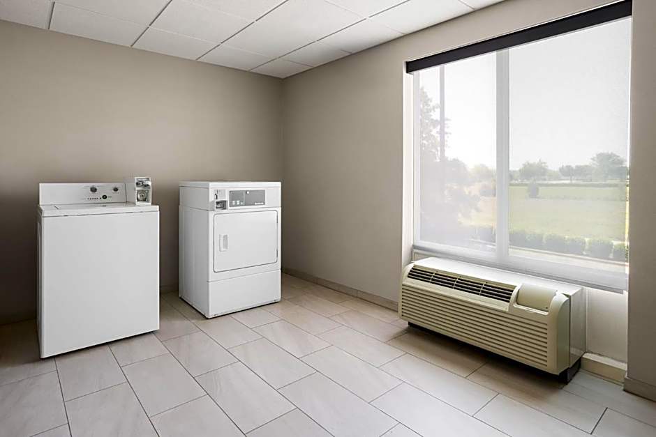 Holiday Inn Express and Suites Newberry By IHG
