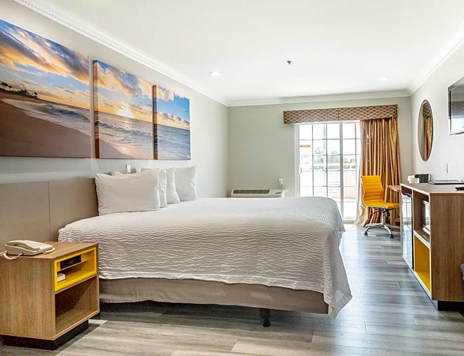 Days Inn by Wyndham Santa Monica